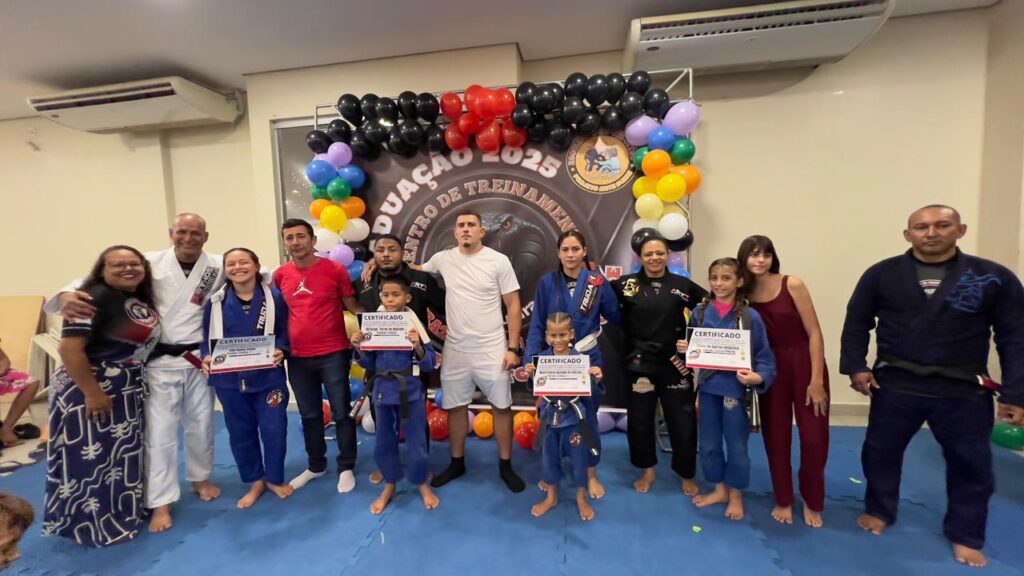 PROJETO ARTE SUAVE DE JIU-JITSU PROMOVE GRADUAÇÃO DE 73 ALUNOS E CELEBRA QUATRO ANOS DE ATUAÇÃO EM HUMAITÁ