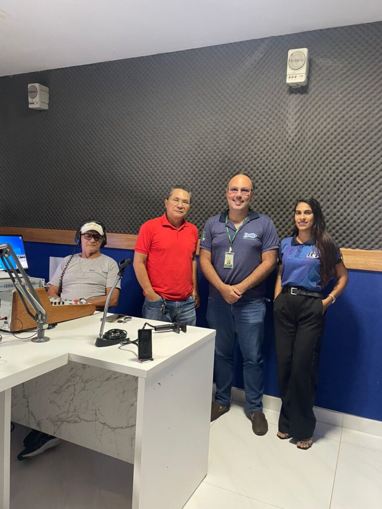 Professor do IFAM concede entrevista à Rádio Tiradentes FM 97,1